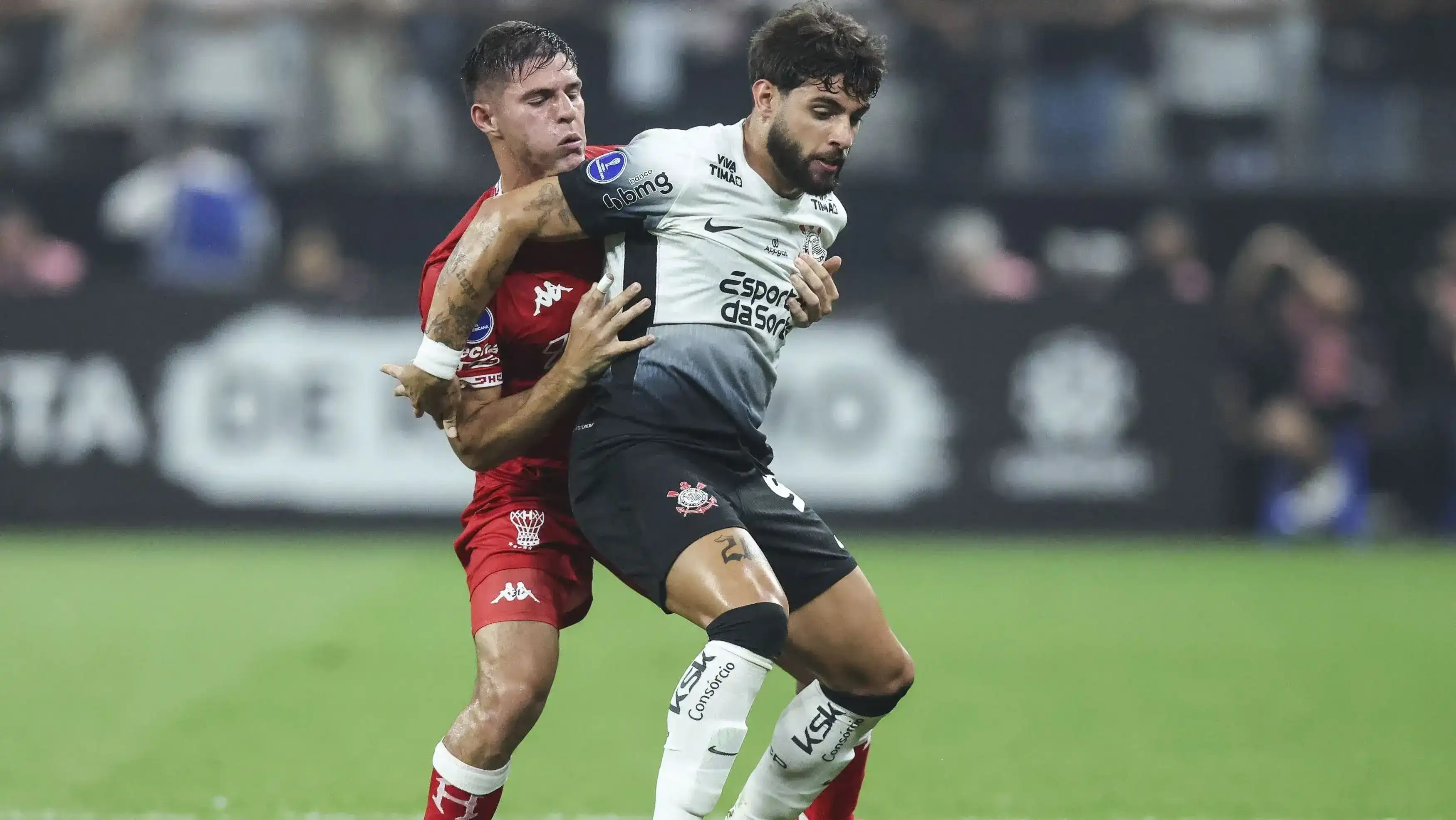 Menjelajahi Peraduan Bola Sepak Asia yang Menarik
